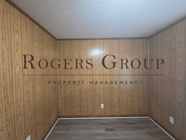 Building Photo - #450 - 236-238 Crozier St Duplex