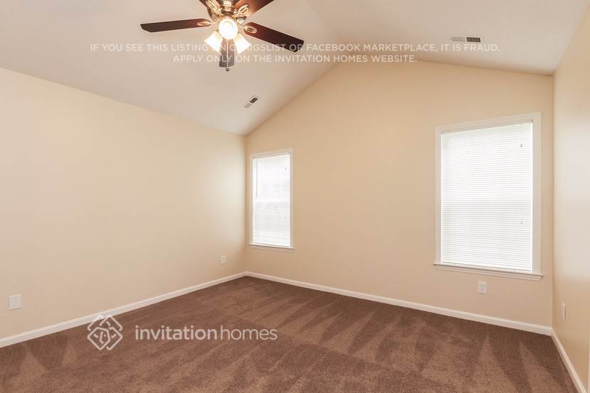 Building Photo - 156 Heath Ln