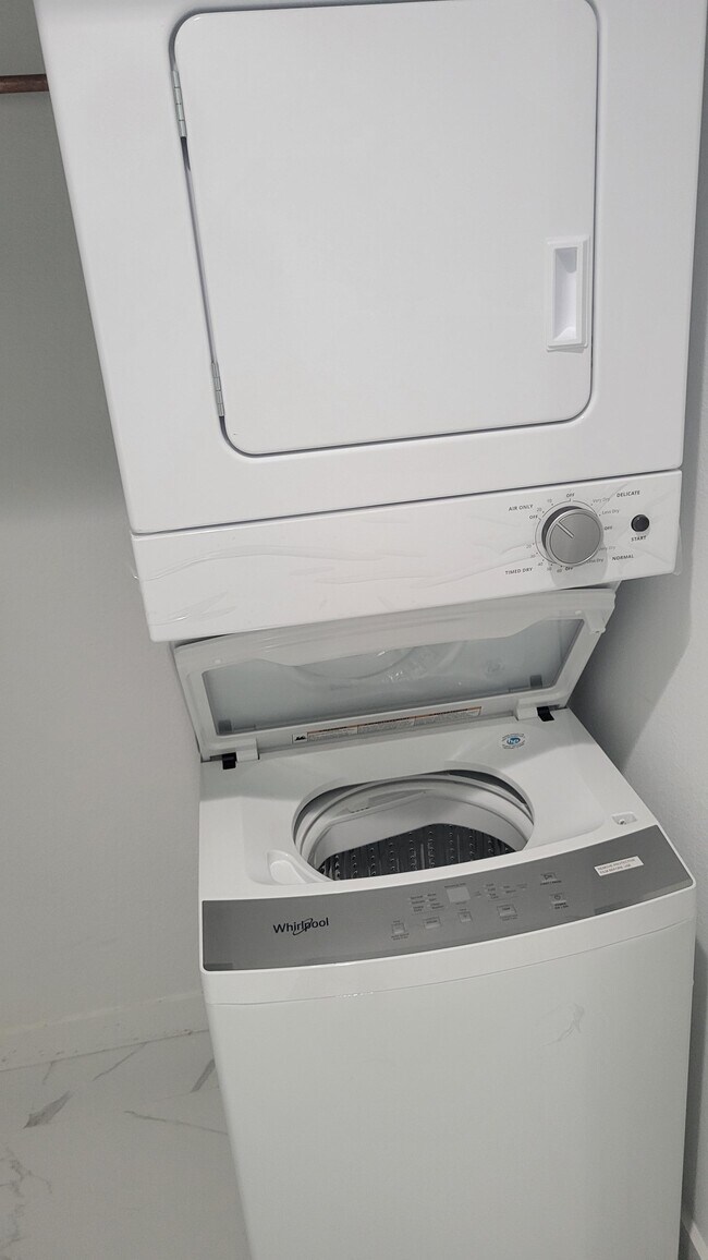 Building Photo - 1847 NW 70th St