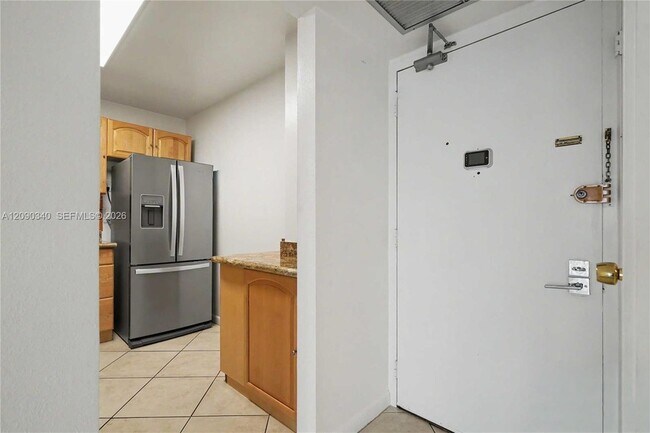 Building Photo - 20335 W Country Club Dr