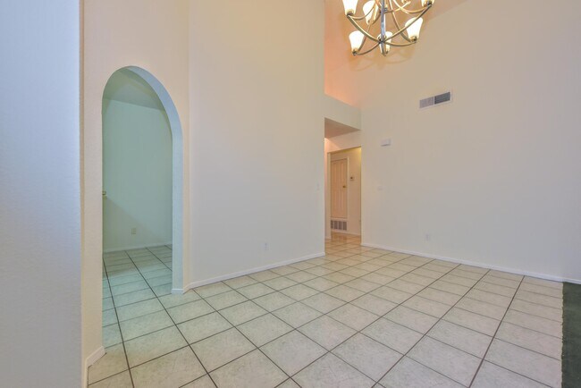 Building Photo - 1372 Michelangelo Dr