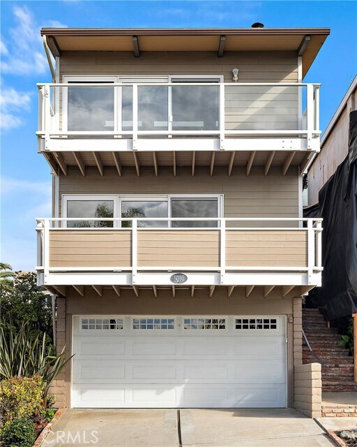 Building Photo - 1010 Tia Juana St