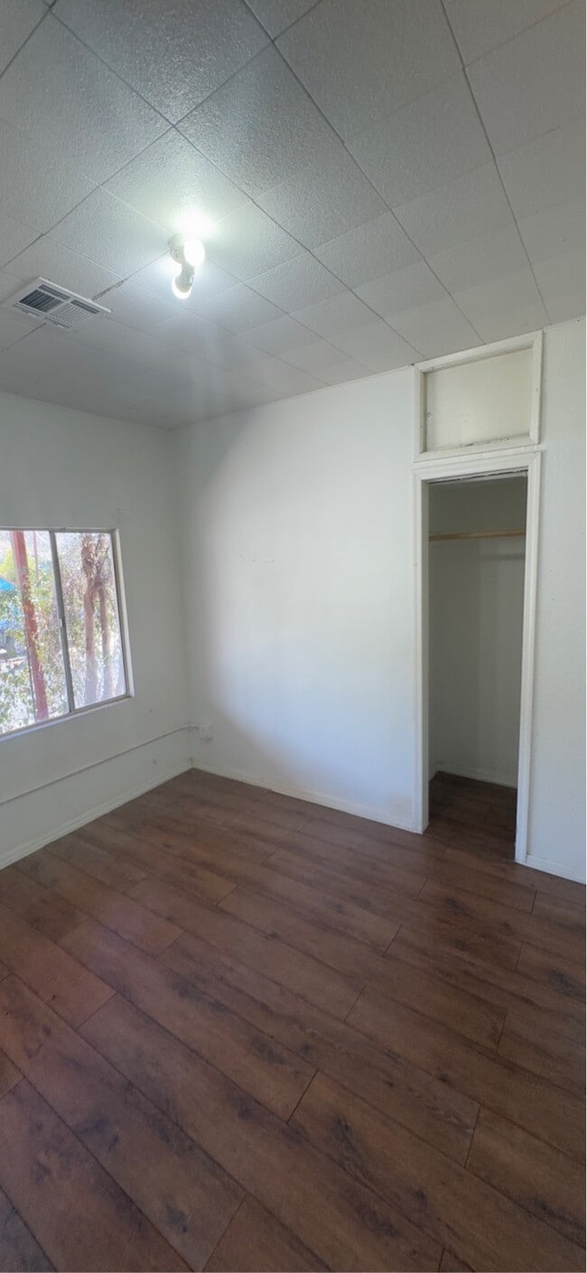 Building Photo - 109 N Pinal Ave