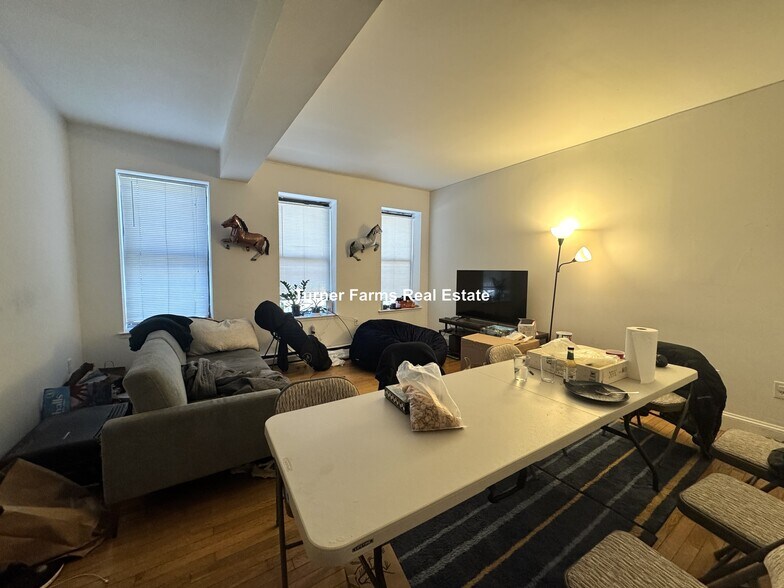 Building Photo - 774 Columbus Ave