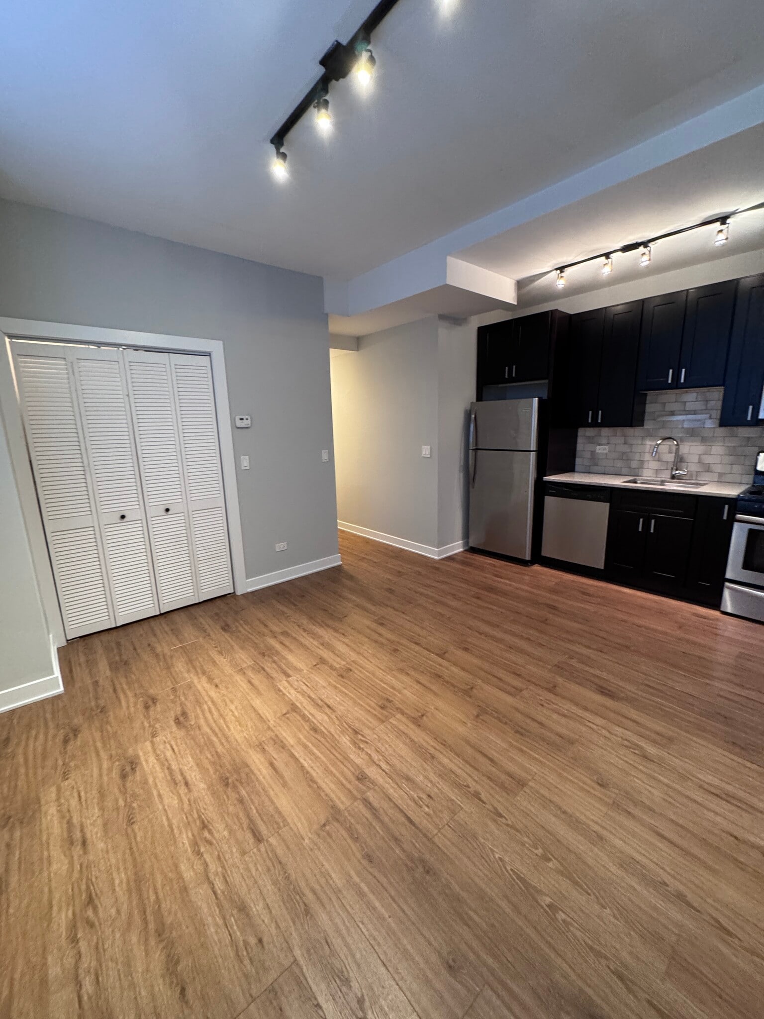 Building Photo - 4628 N Leavitt St