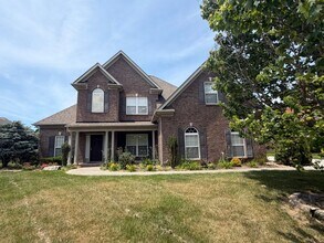 Building Photo - Spacious Executive Home in North Knox Summer Rose Subdivision