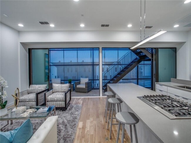 Building Photo - 5225 Crestfield Pl