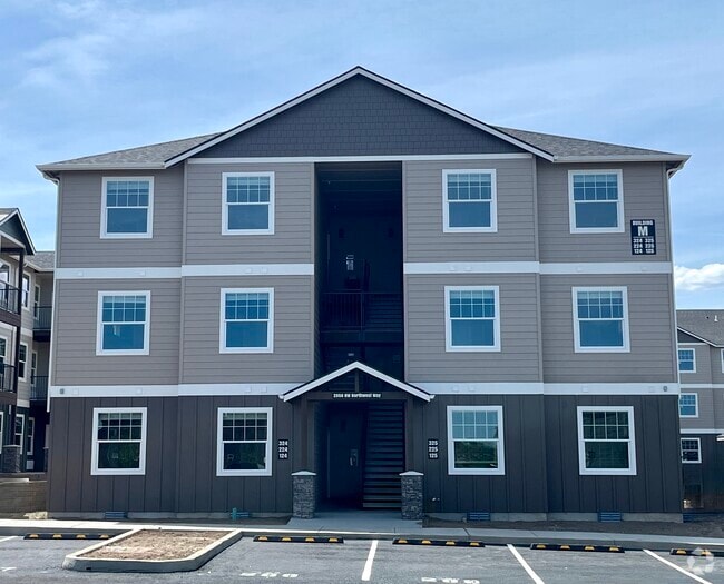 Building Photo - Dry Canyon