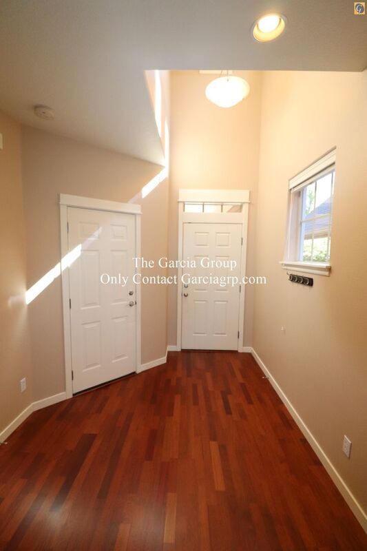Building Photo - 7736 SW Cypress Ln