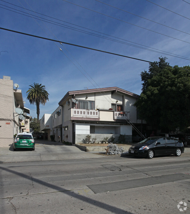 Building Photo - 4511-4517 Prospect Ave