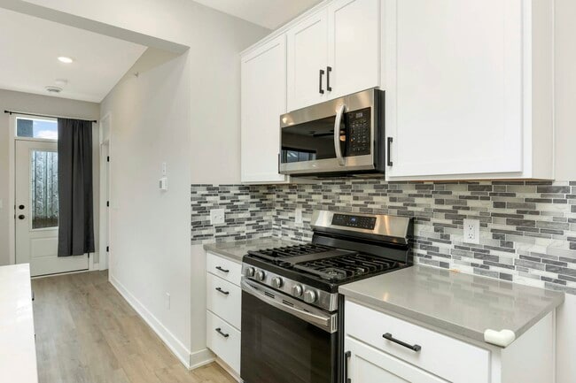 Building Photo - 7070 181st St W