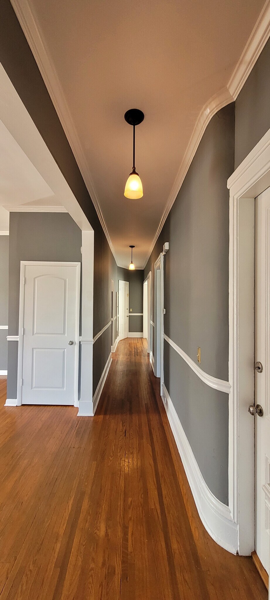 Center Hallway - 463 W Church St