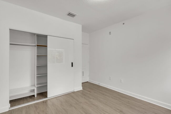 Building Photo - 1300 NE 109th St
