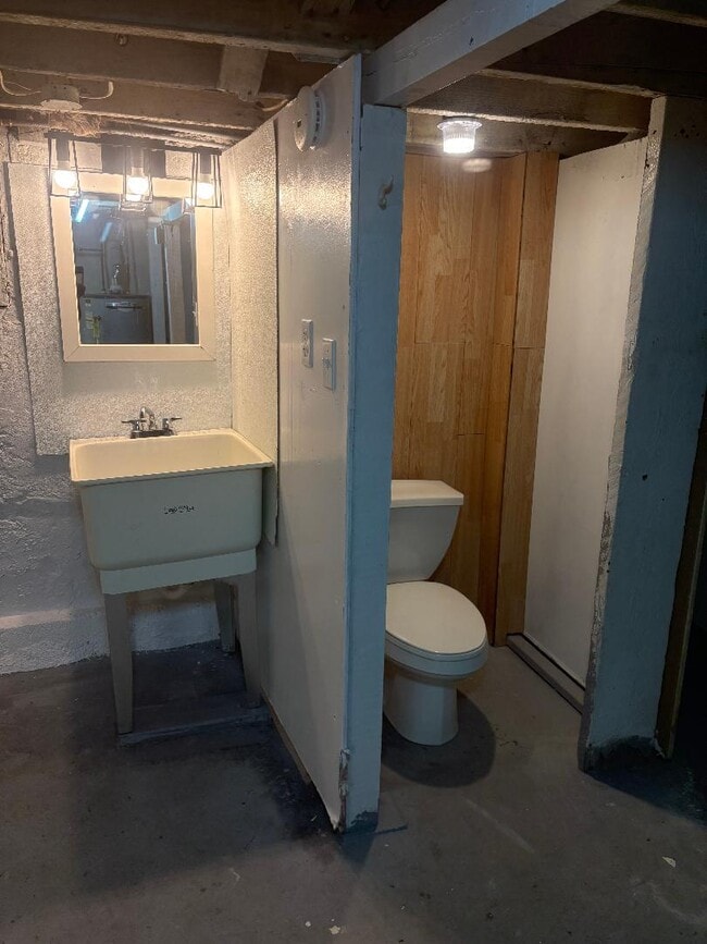 Building Photo - 429 Monongahela Ave