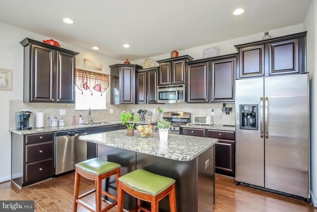 Building Photo - 7532 Briargrove Lane