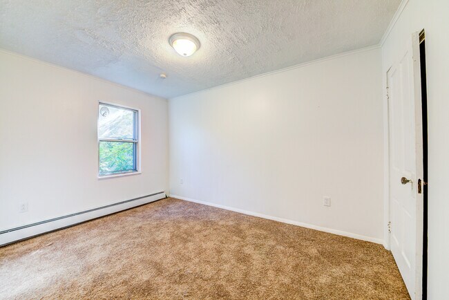 Building Photo - 2675 S 18th St