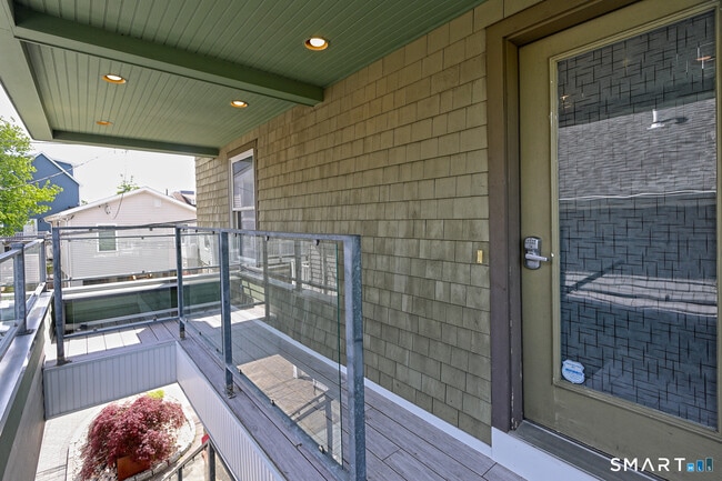 Building Photo - 11 Maddox Ave