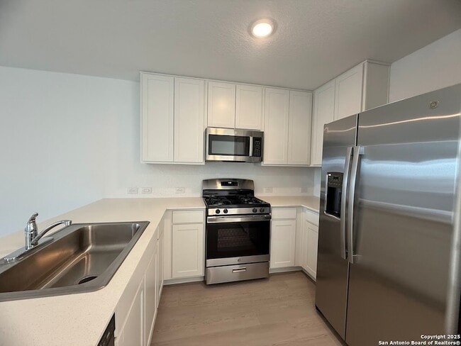 Building Photo - 252 Ottawa Wy