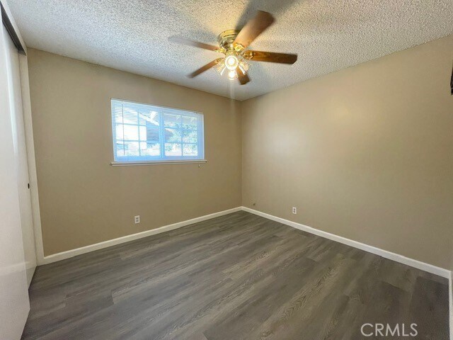Building Photo - 825 Ardmore Ct
