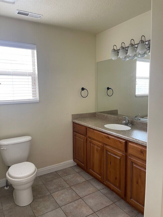 Building Photo - Beautiful Lehi home for rent!