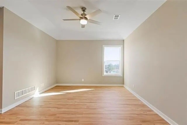 Flex Room - 17332 Ballentine St