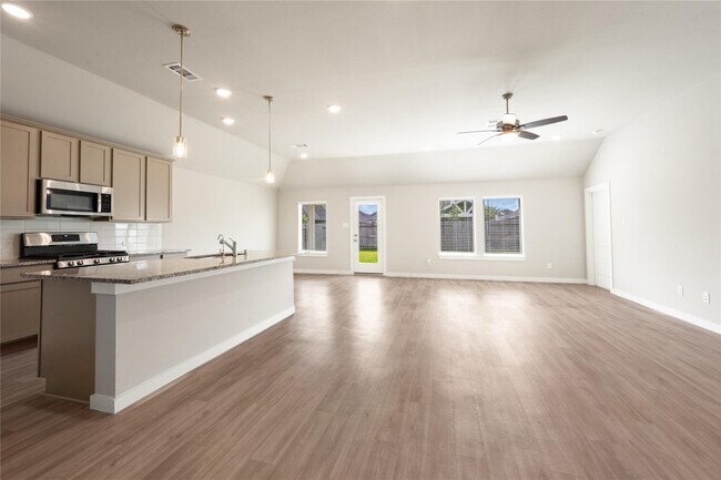 Building Photo - 8635 Jetty Glen Dr