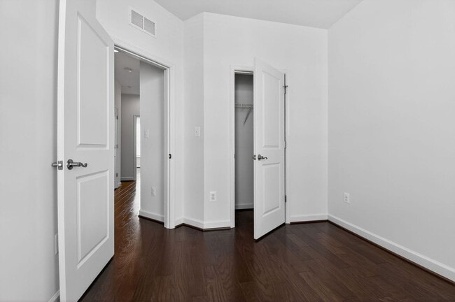 Building Photo - 7419 Wood Mdw Wy