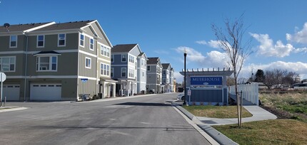 Building Photo - 3841 Mossmorran Ln