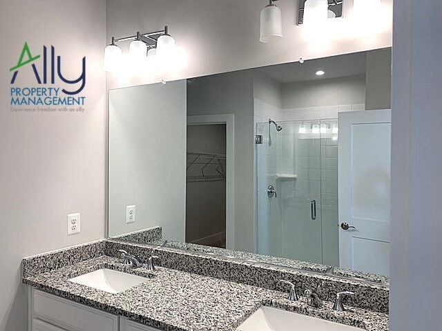 Building Photo - 822 Wesley Ln