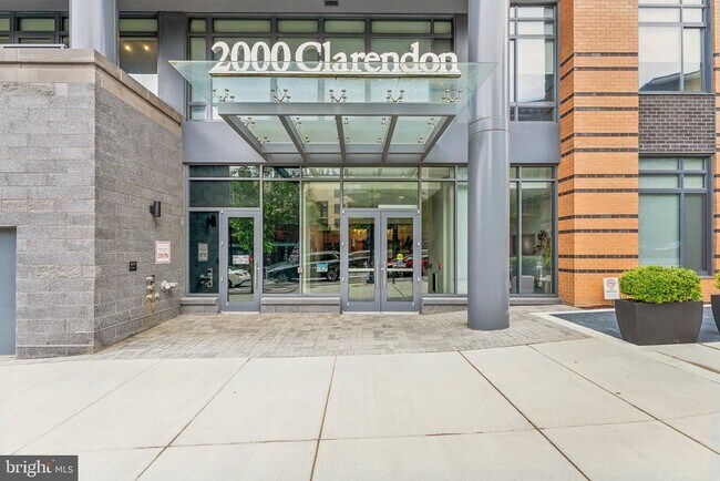 Building Photo - 2000 Clarendon Blvd