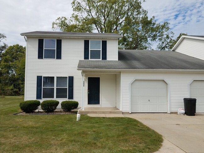 Primary Photo - 3 Bedroom Duplex Available in Goshen