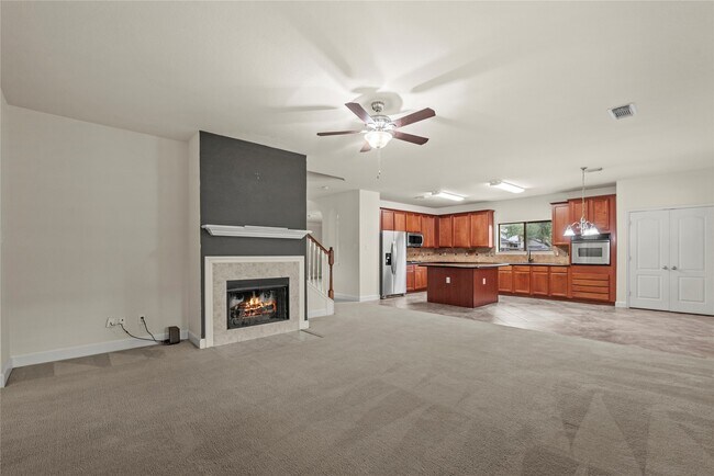 Building Photo - 16703 Summer Cypress Ct