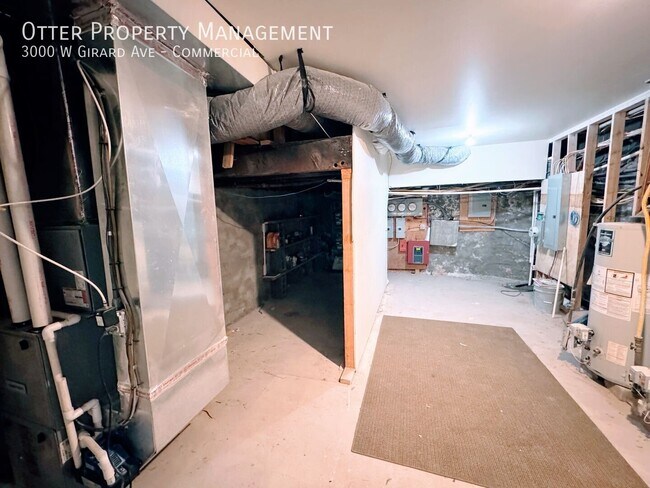 Building Photo - 3000 W Girard Ave