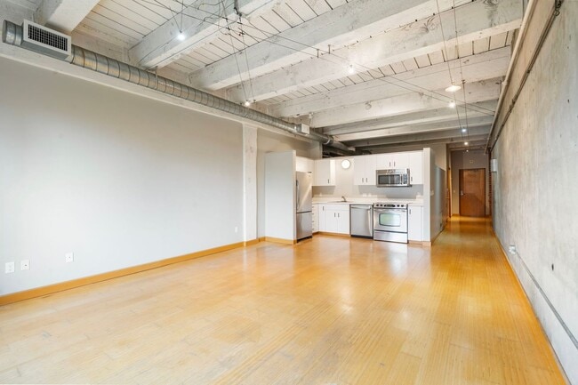 Building Photo - Historic Chown Pella Lofts - east facing studio w/parking/most utilities/rooftop deck