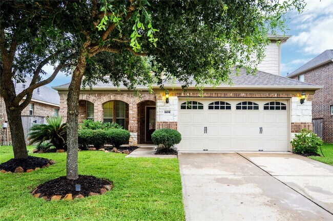 Building Photo - 26318 Cedar Pine Dr