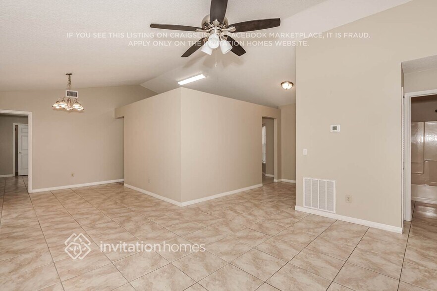 Building Photo - 4490 Camberly St