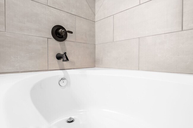 Building Photo - Now leasing beautifully designed 3- and 4-bedroom townhomes