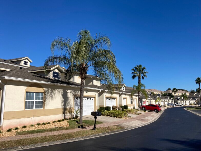 Building Photo - 13338 Fountainbleau Dr