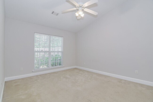 Building Photo - 275 Caldwell Cir