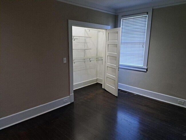 Building Photo - 5060 Austell Powder Springs Rd SW