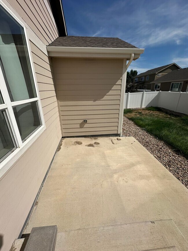 Building Photo - Beautiful 4bdrm Home In Severance