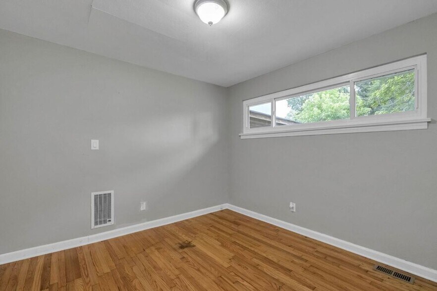Building Photo - 740 Lanoir St
