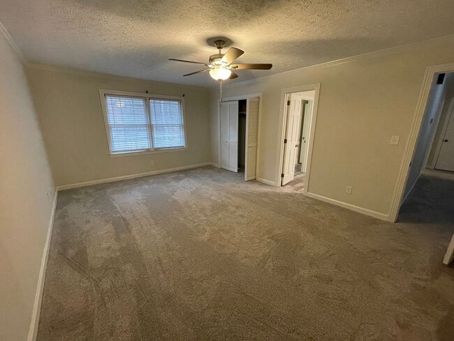 Building Photo - Executive Rental in Horseleg Creek- $3,295