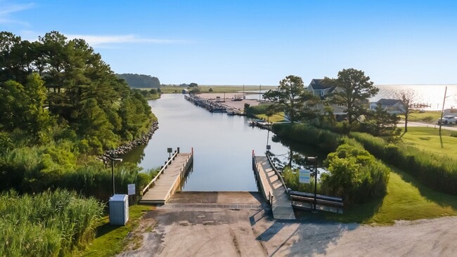 Building Photo - Brand New House Close to the Bay!