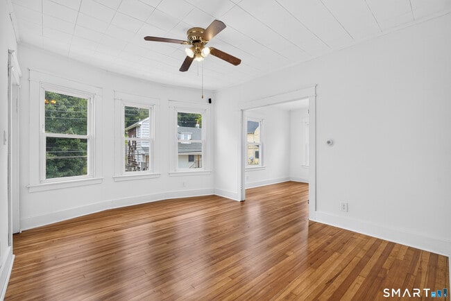 Building Photo - 46-48-48 10th St