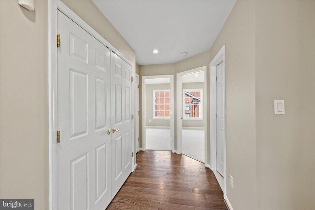 Building Photo - 13438 Burrough Farm Dr