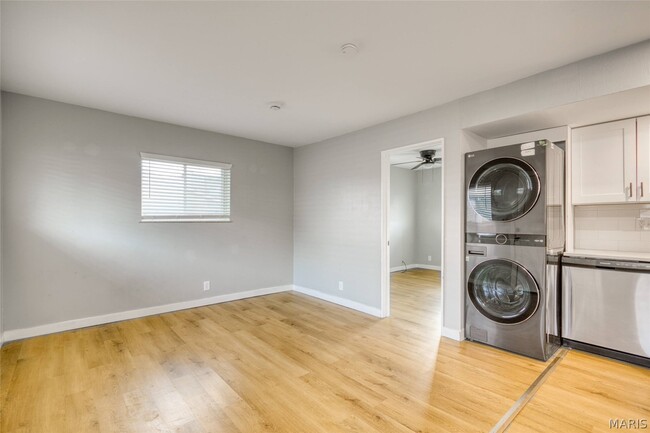 Building Photo - 4160 Folsom Ave