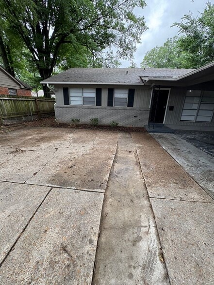 Building Photo - 3293 S Perkins Rd
