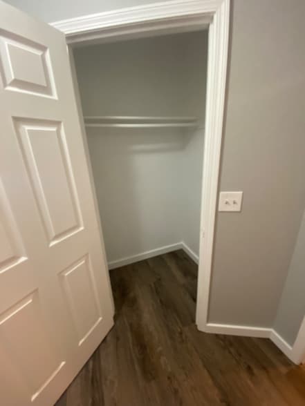 Building Photo - 1580 Chattaroy Cir