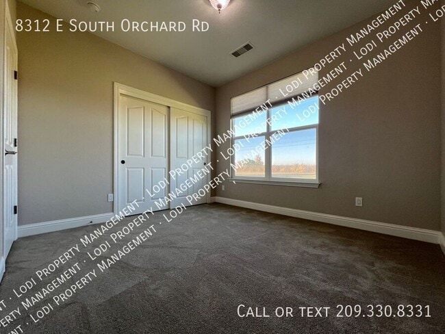 Building Photo - 8312 E Orchard Rd